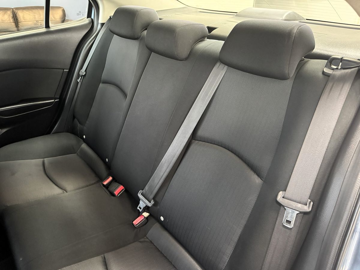 2016 Mazda Mazda3 SV Base photo 39
