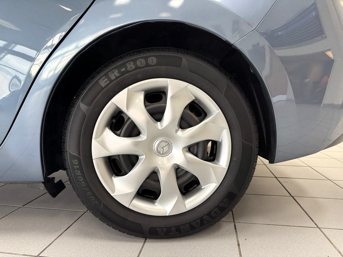 2016 Mazda Mazda3 SV Base photo 58