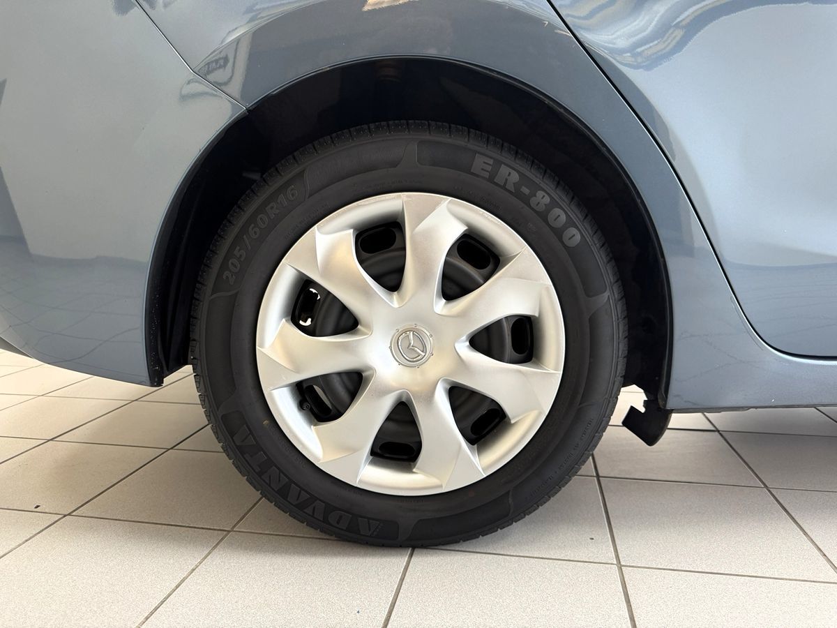 2016 Mazda Mazda3 SV Base photo 59