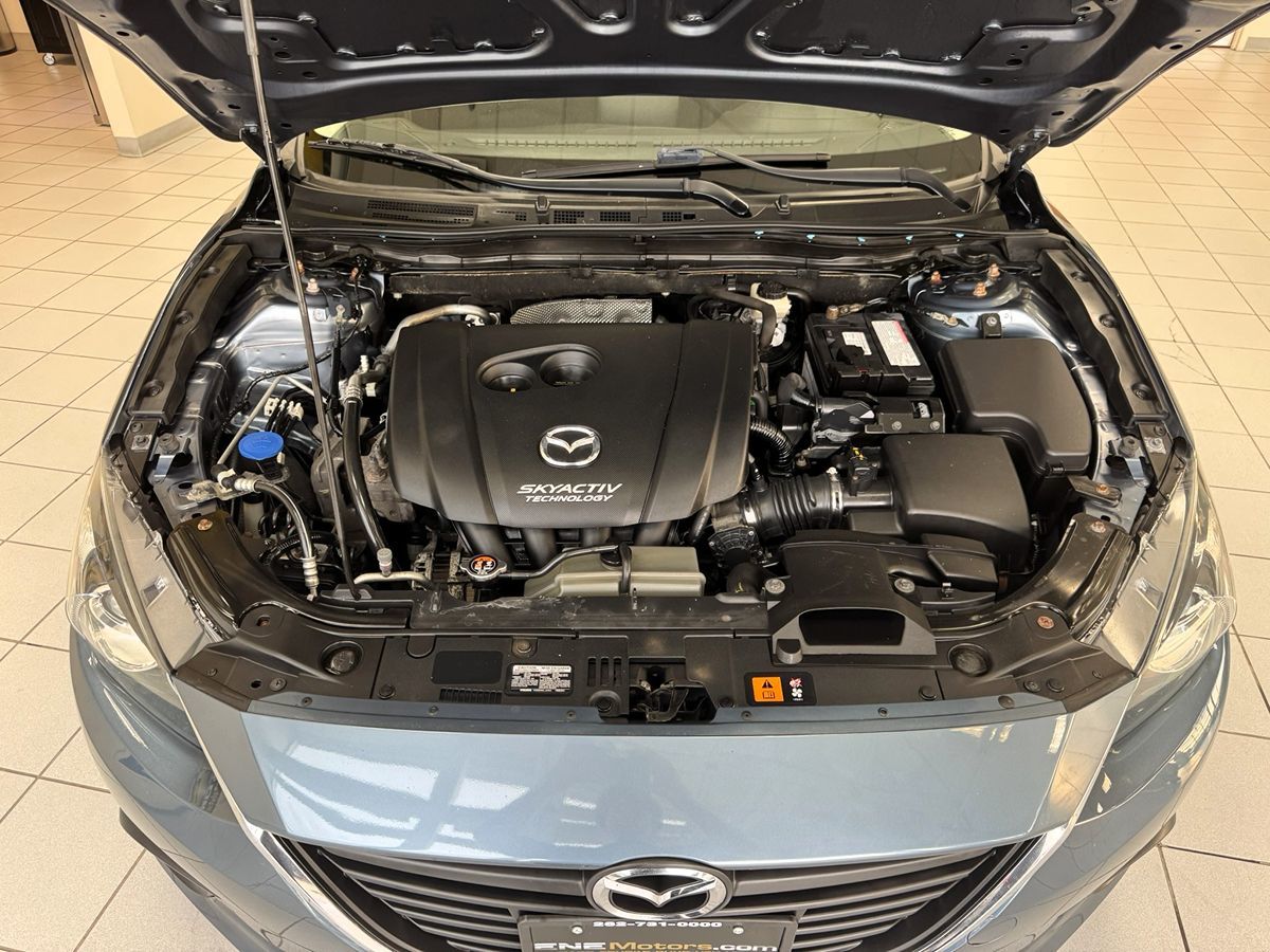 2016 Mazda Mazda3 SV Base photo 61