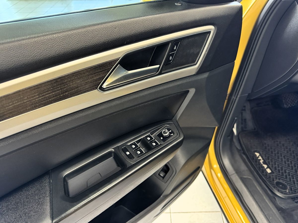 2018 Volkswagen Atlas V6 SE Technology photo 8