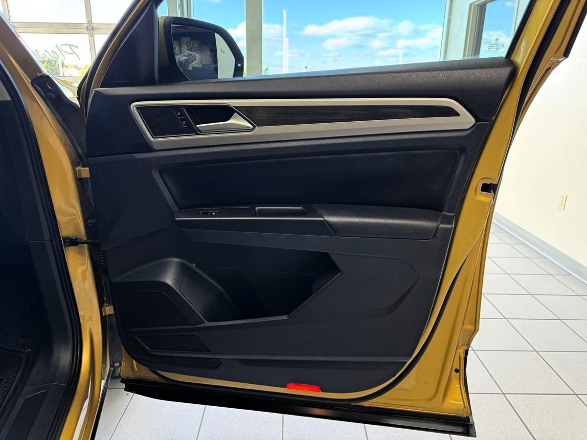 2018 Volkswagen Atlas V6 SE Technology photo 12
