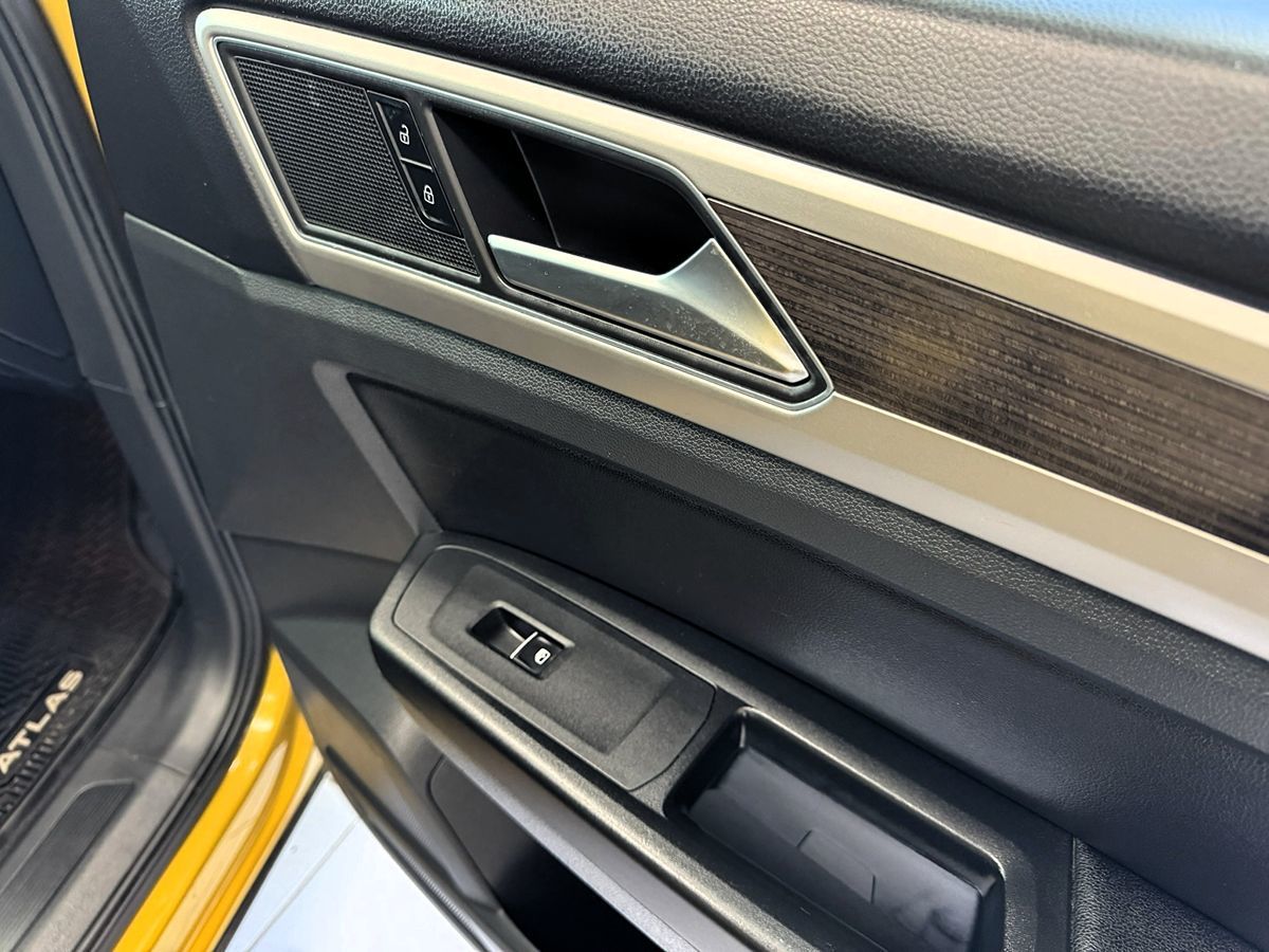 2018 Volkswagen Atlas V6 SE Technology photo 13