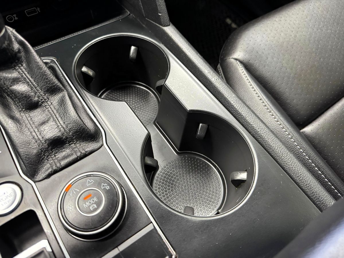 2018 Volkswagen Atlas V6 SE Technology photo 30