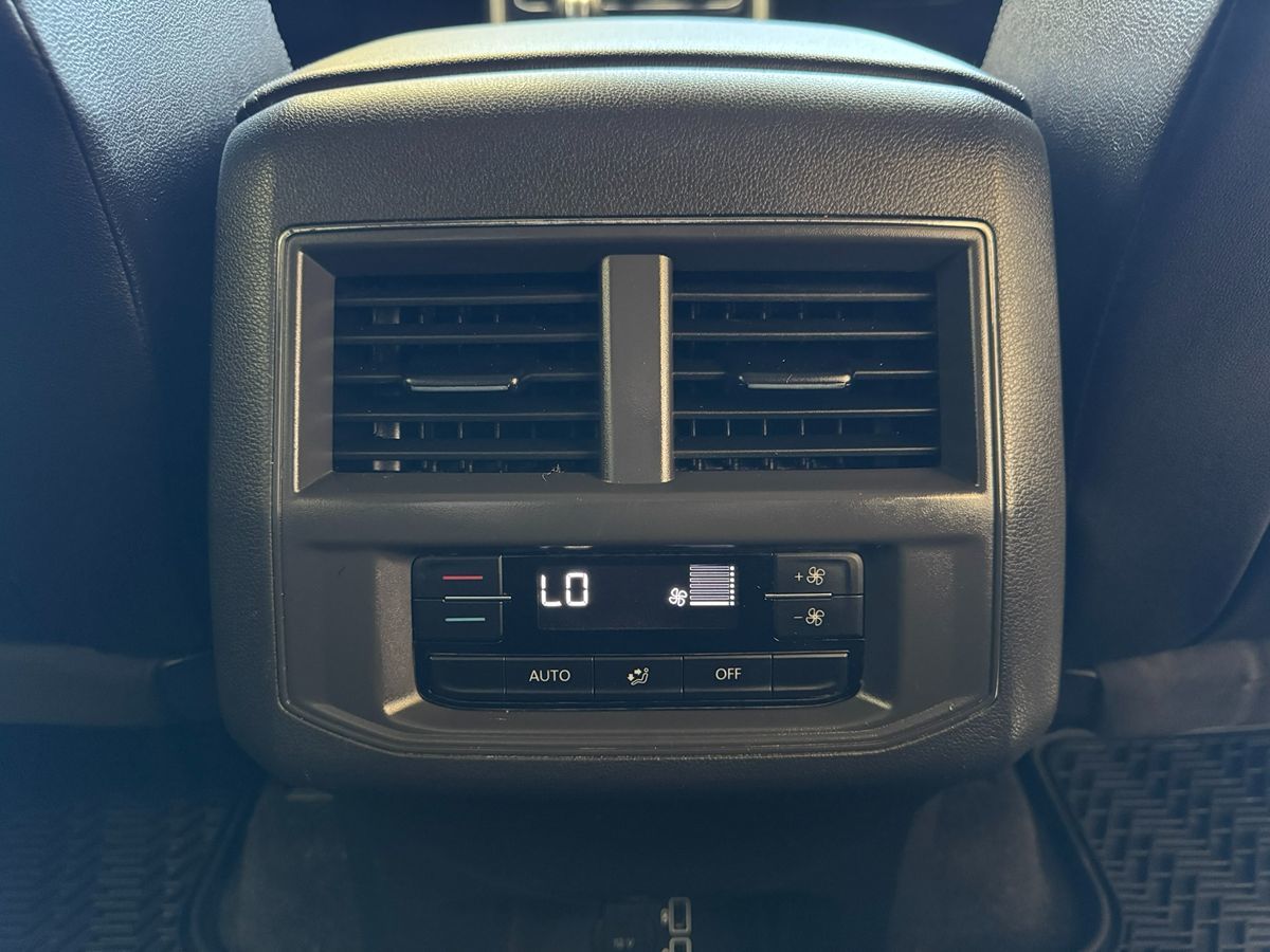 2018 Volkswagen Atlas V6 SE Technology photo 46