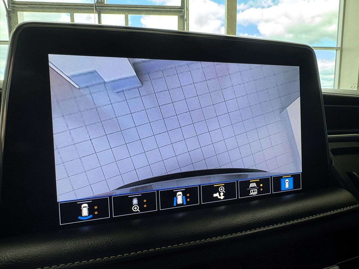 2021 Chevrolet Tahoe Premier photo 23