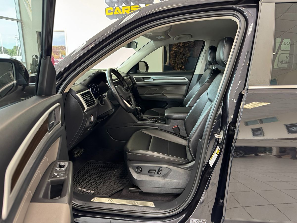 2022 Volkswagen Atlas V6 SE Technology photo 11
