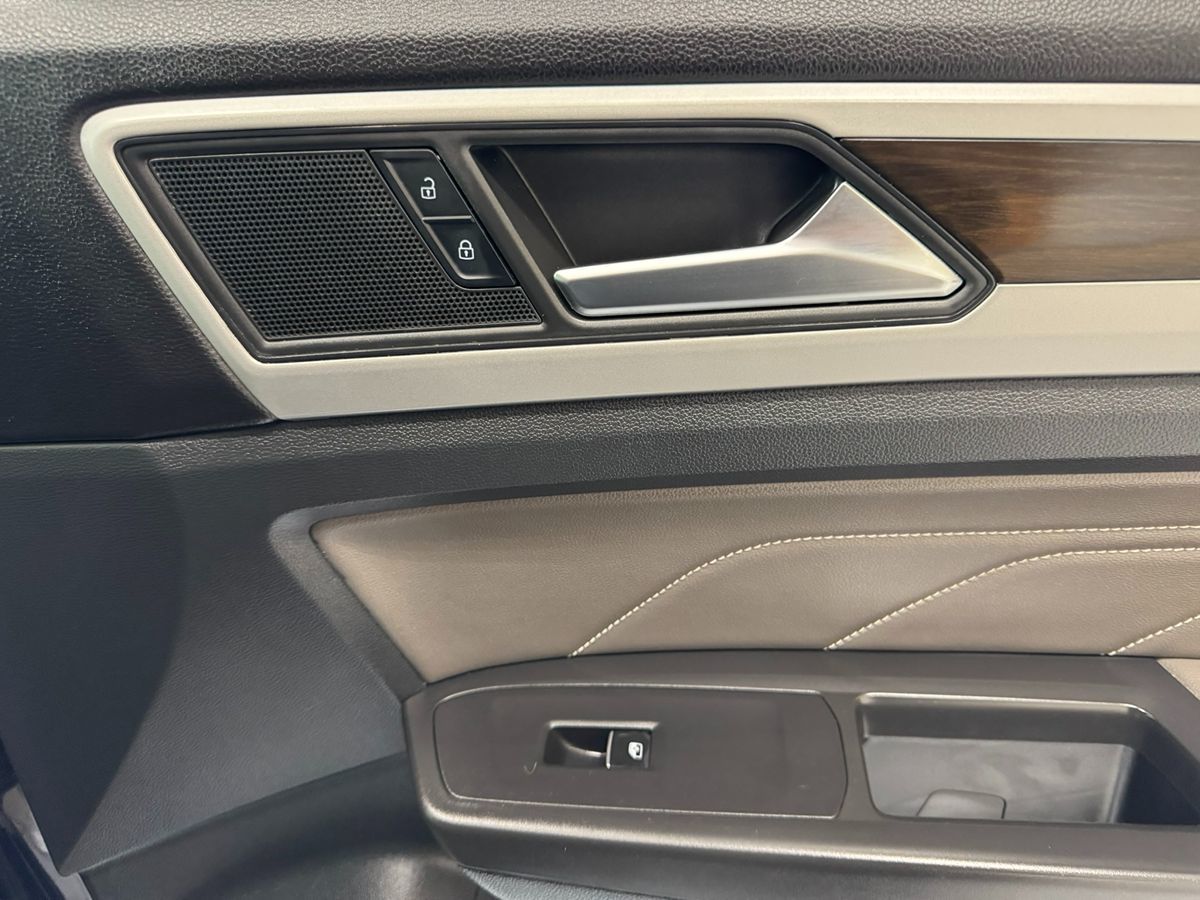 2022 Volkswagen Atlas V6 SE Technology photo 15