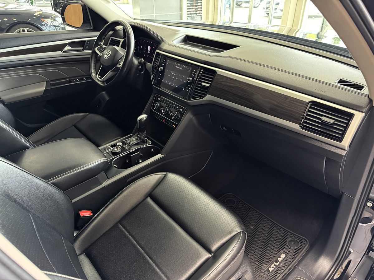 2022 Volkswagen Atlas V6 SE Technology photo 17