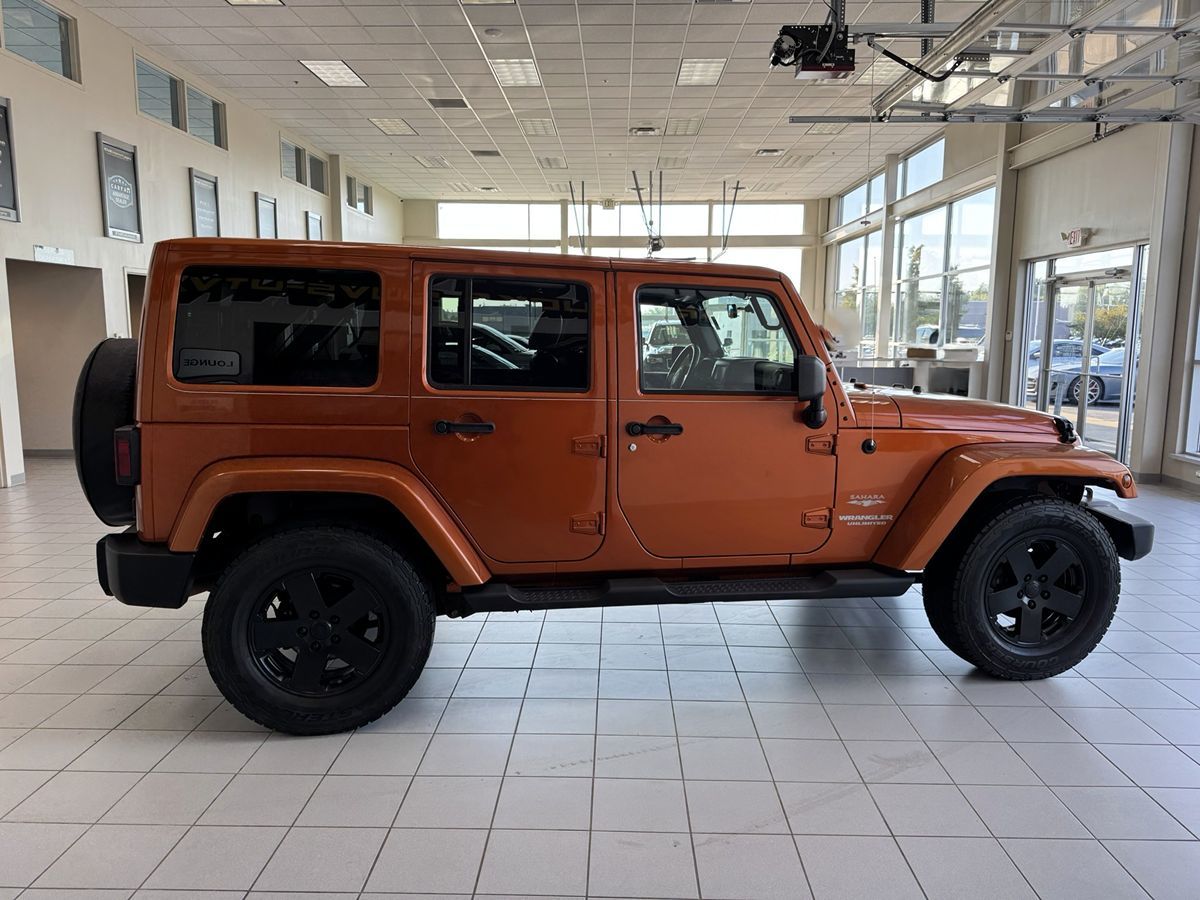 2011 Jeep Wrangler Unlimited Sahara photo 5