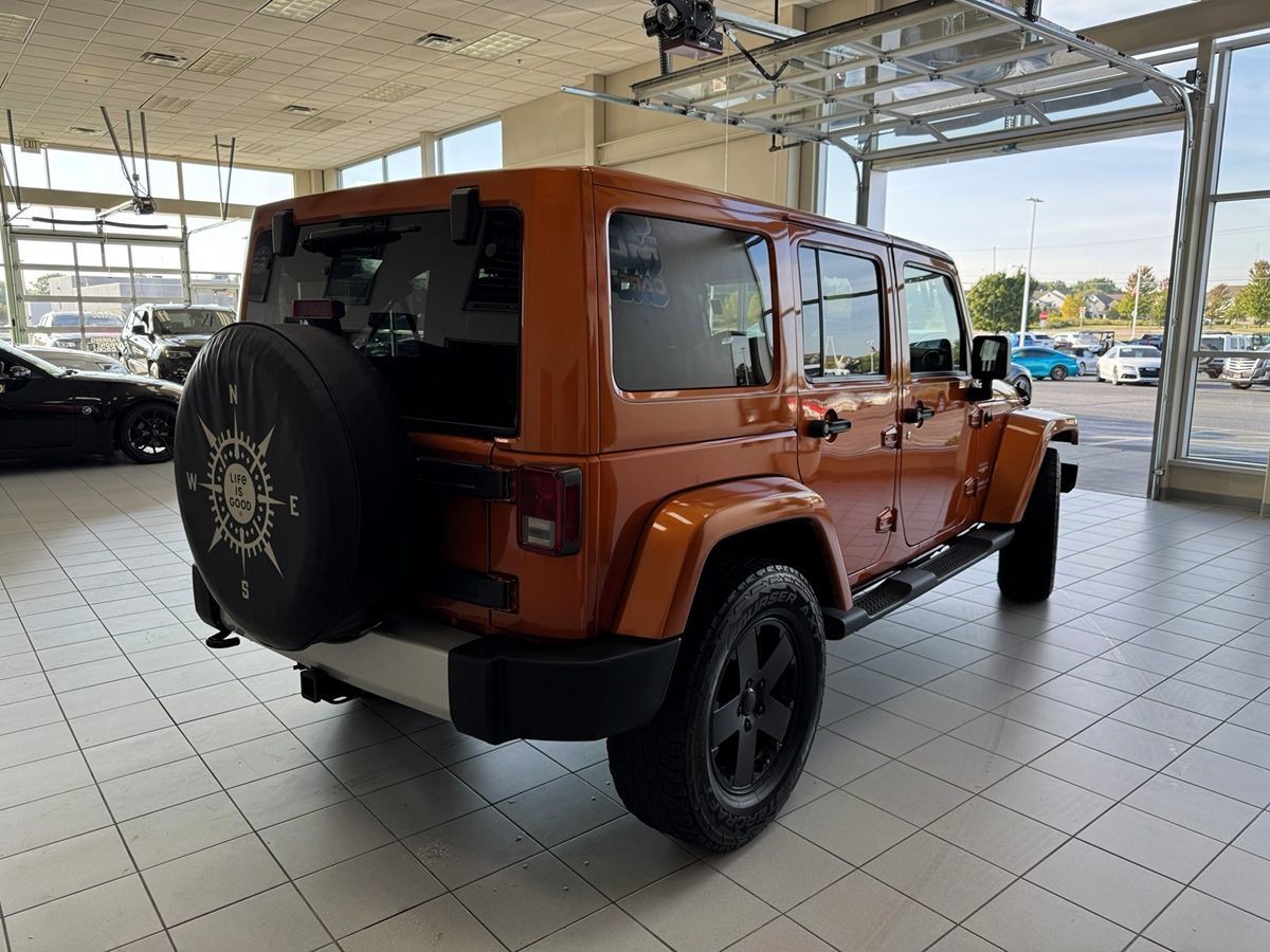 2011 Jeep Wrangler Unlimited Sahara photo 7