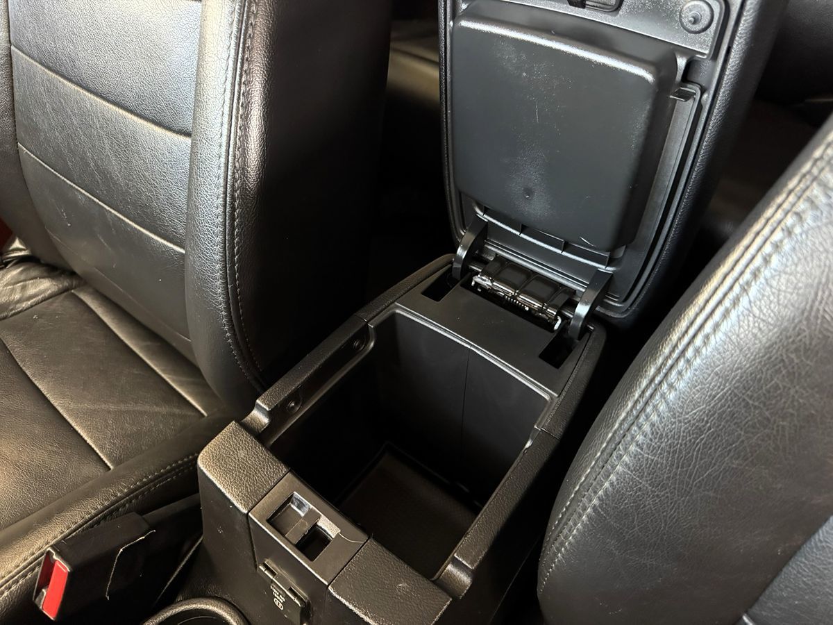 2011 Jeep Wrangler Unlimited Sahara photo 28