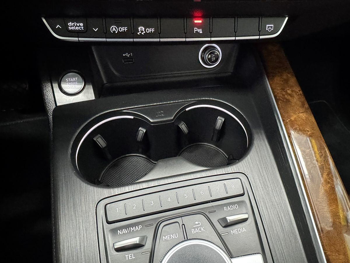 2018 Audi A4 Premium Plus photo 32