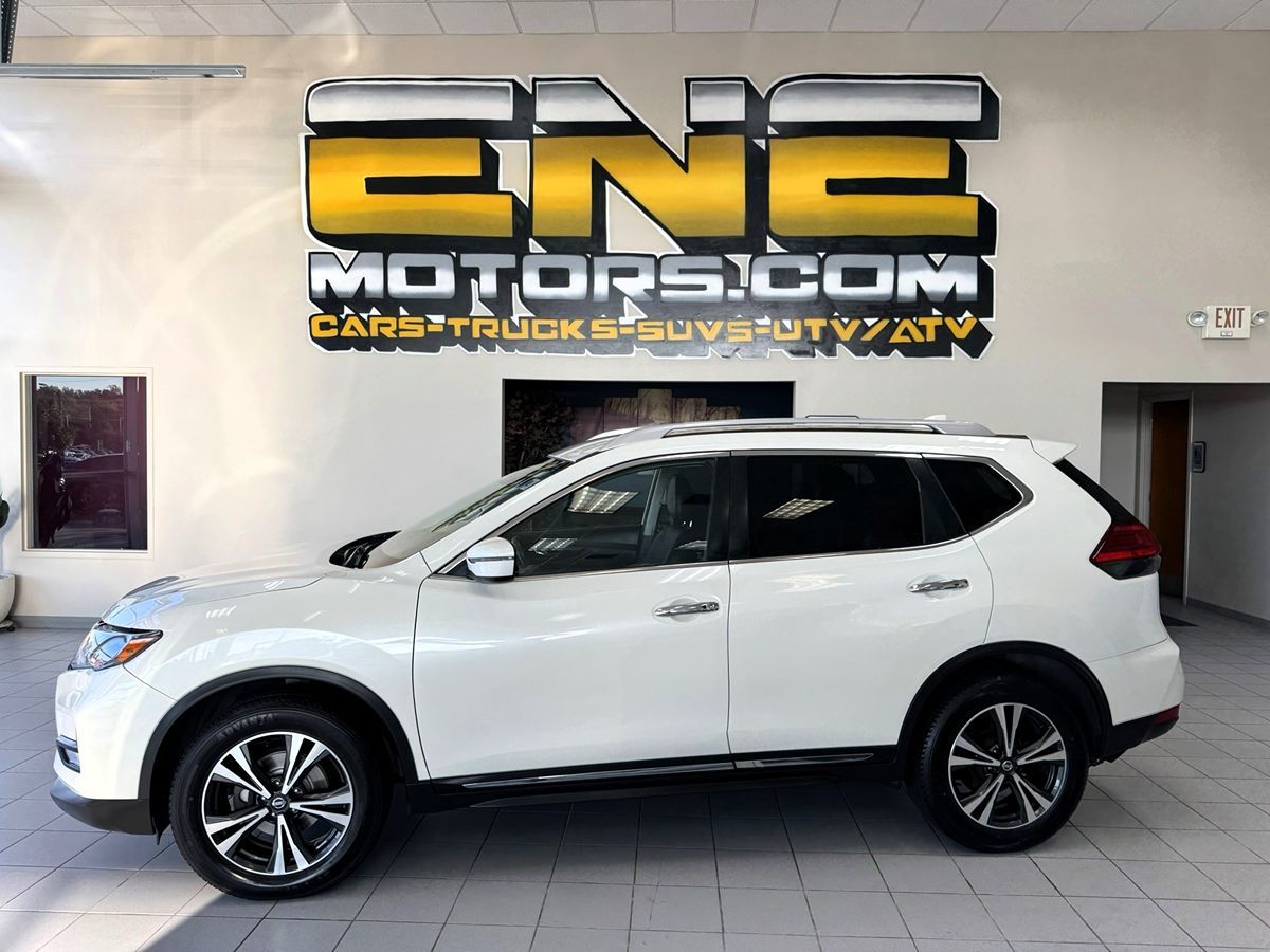 2017 Nissan Rogue SL photo 4