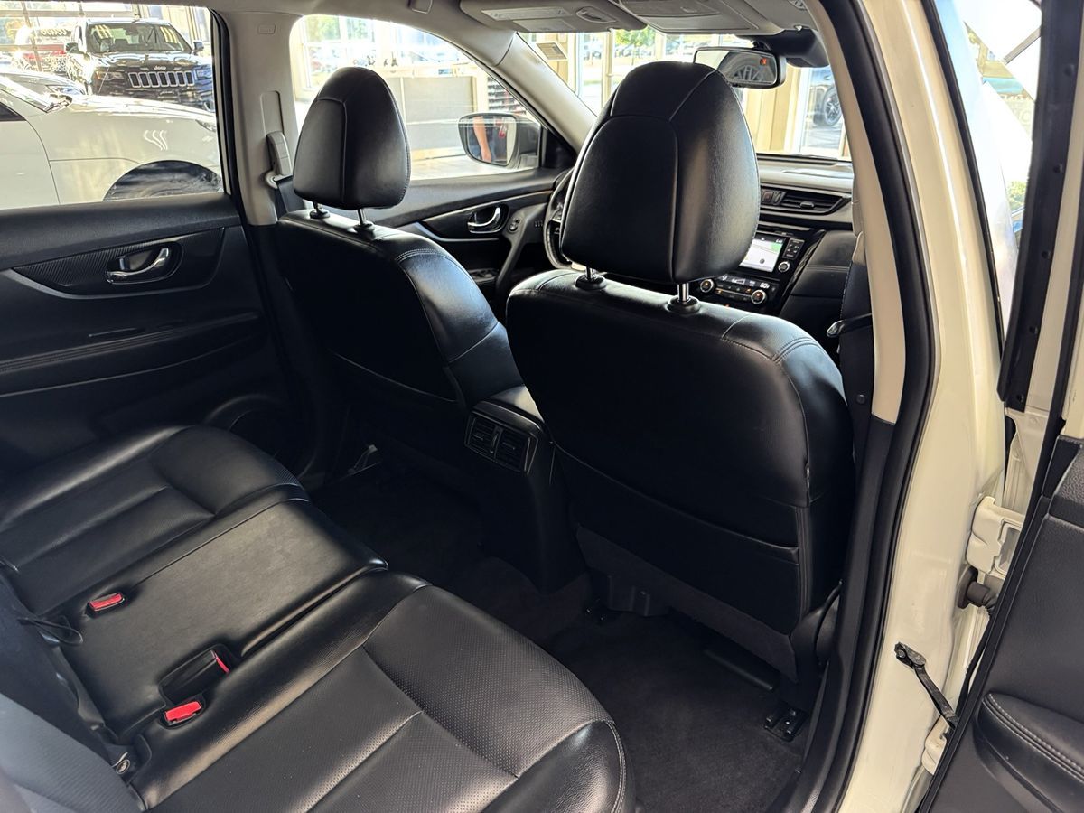 2017 Nissan Rogue SL photo 45