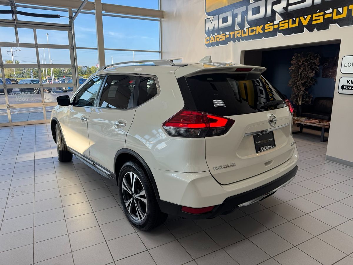 2017 Nissan Rogue SL photo 51
