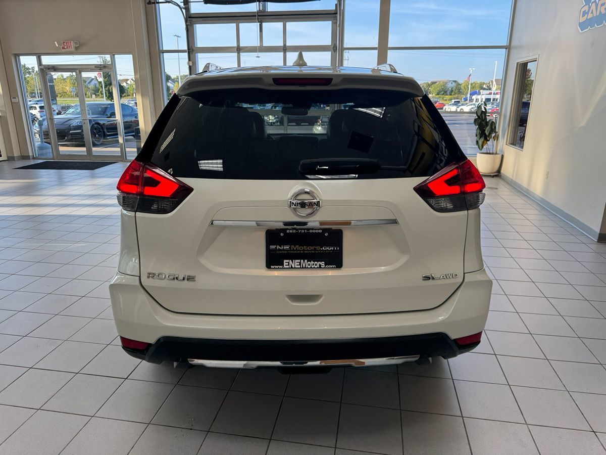 2017 Nissan Rogue SL photo 54