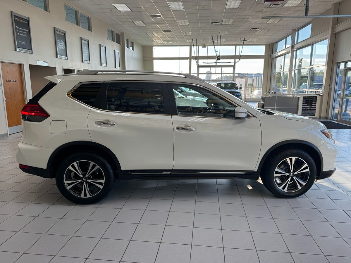 2017 Nissan Rogue SL photo 55