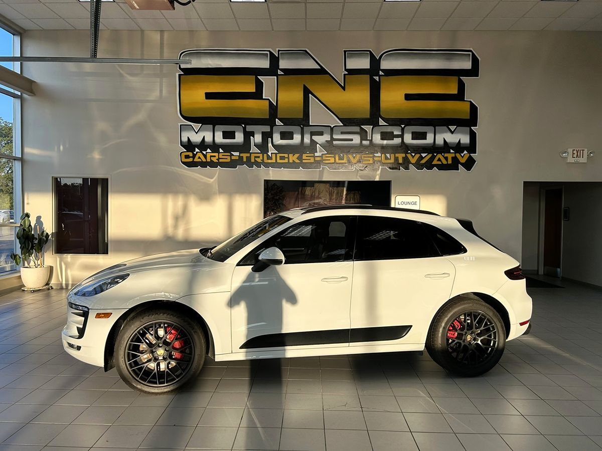 2017 Porsche Macan GTS photo 4