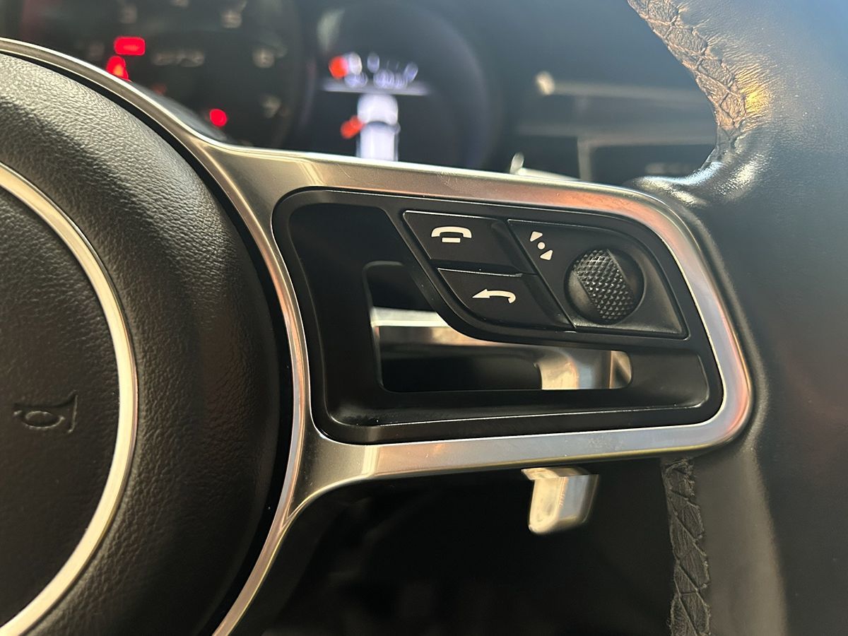 2017 Porsche Macan GTS - Photo 35