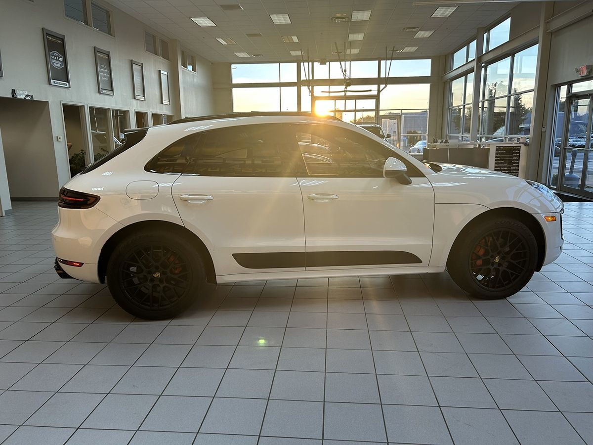 2017 Porsche Macan GTS photo 52