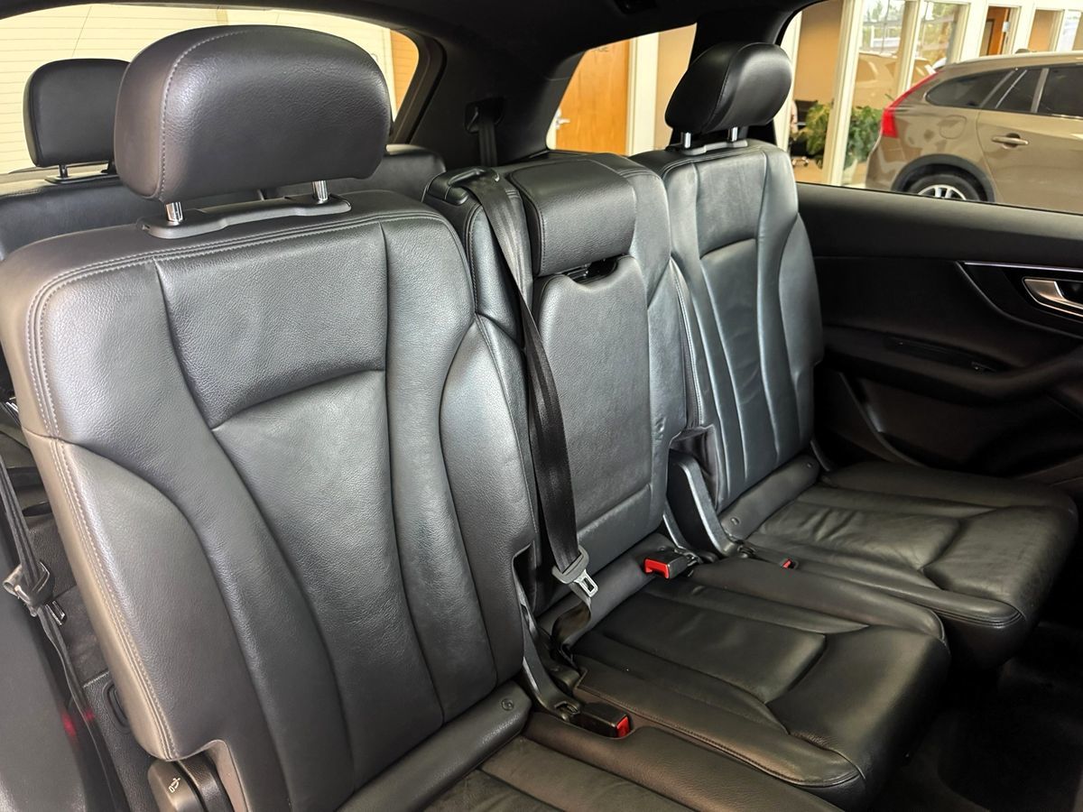 2017 Audi Q7 Premium Plus photo 42