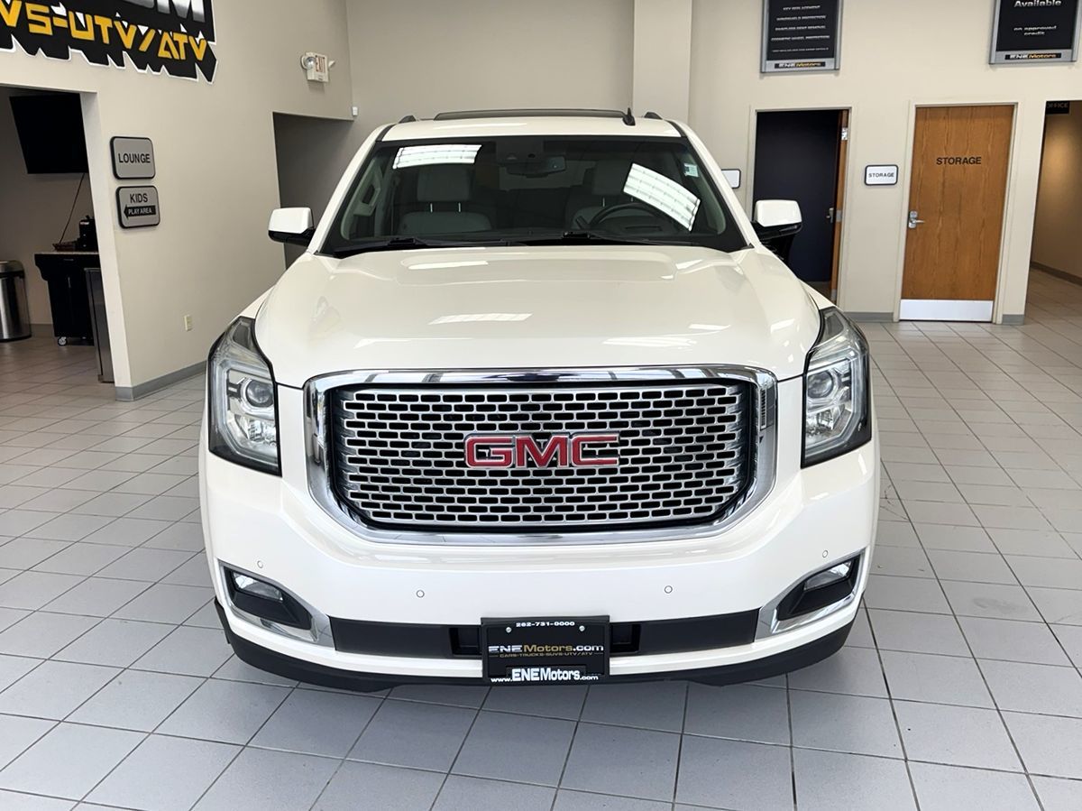 2015 Gmc Yukon Denali photo 2