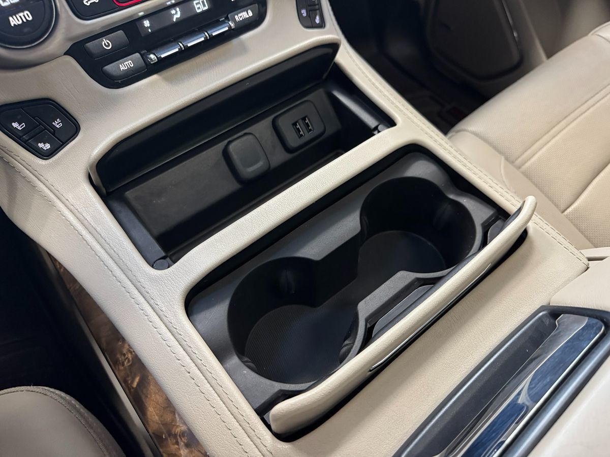 2015 Gmc Yukon Denali photo 28