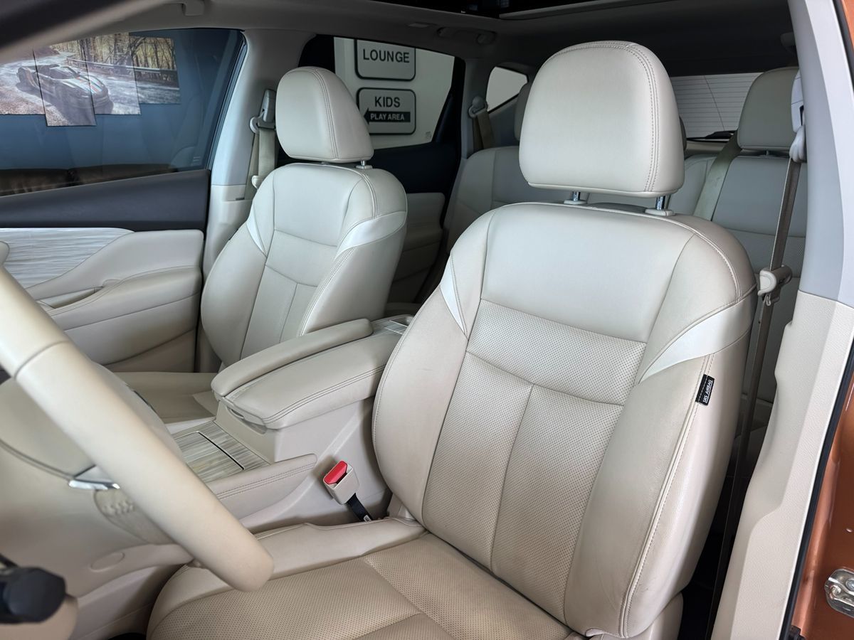 2017 Nissan Murano SL photo 13