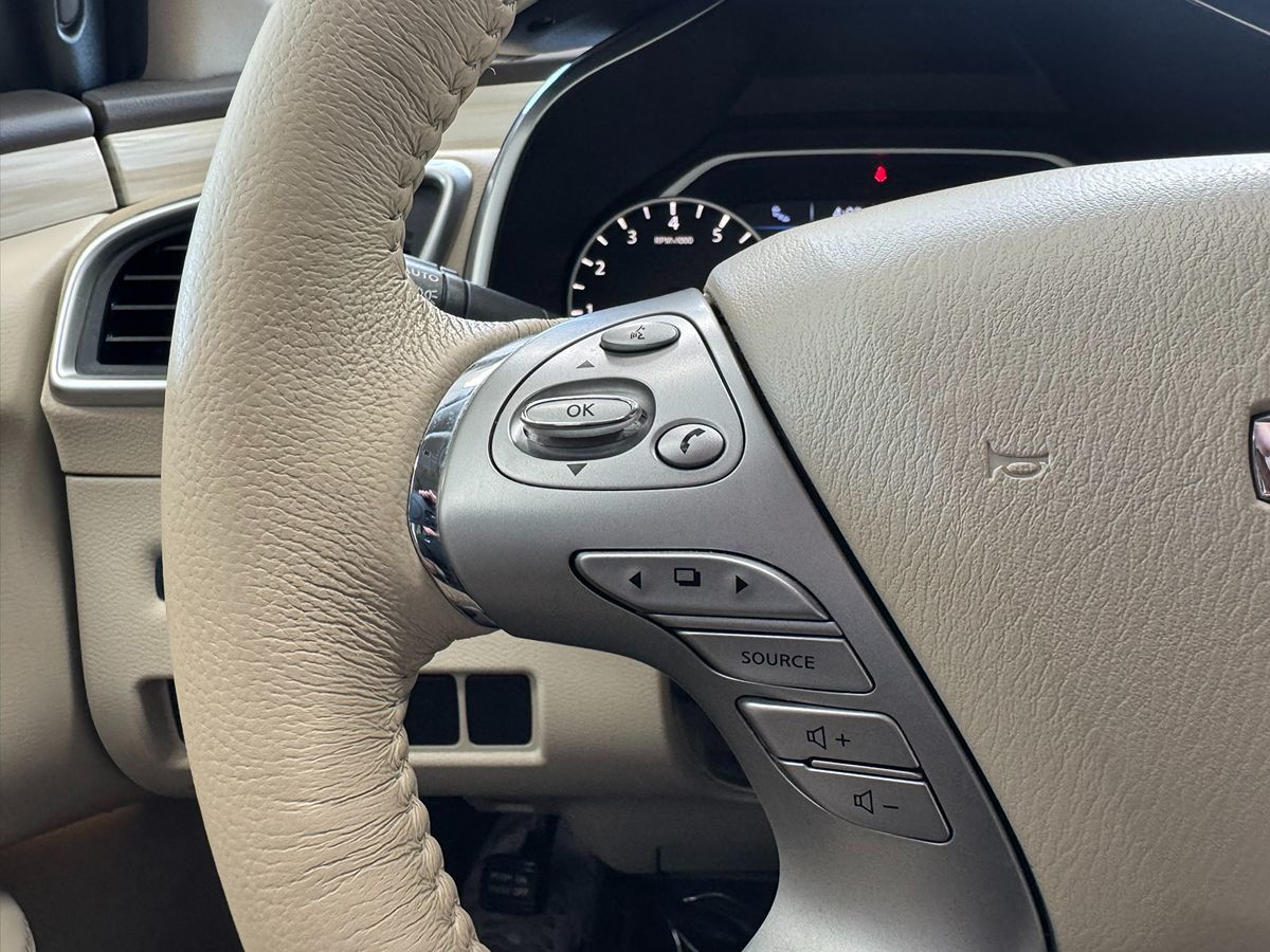 2017 Nissan Murano SL photo 31