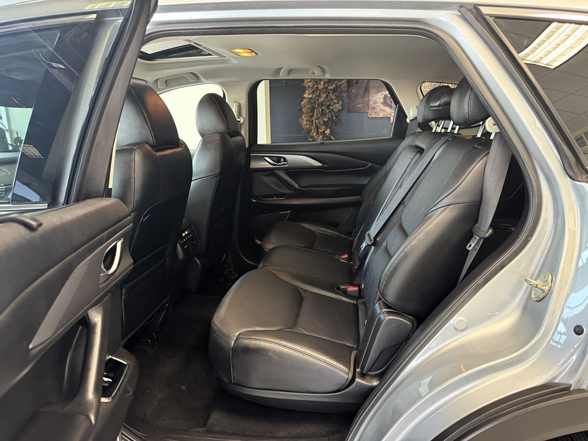2017 Mazda CX-9 Touring photo 37