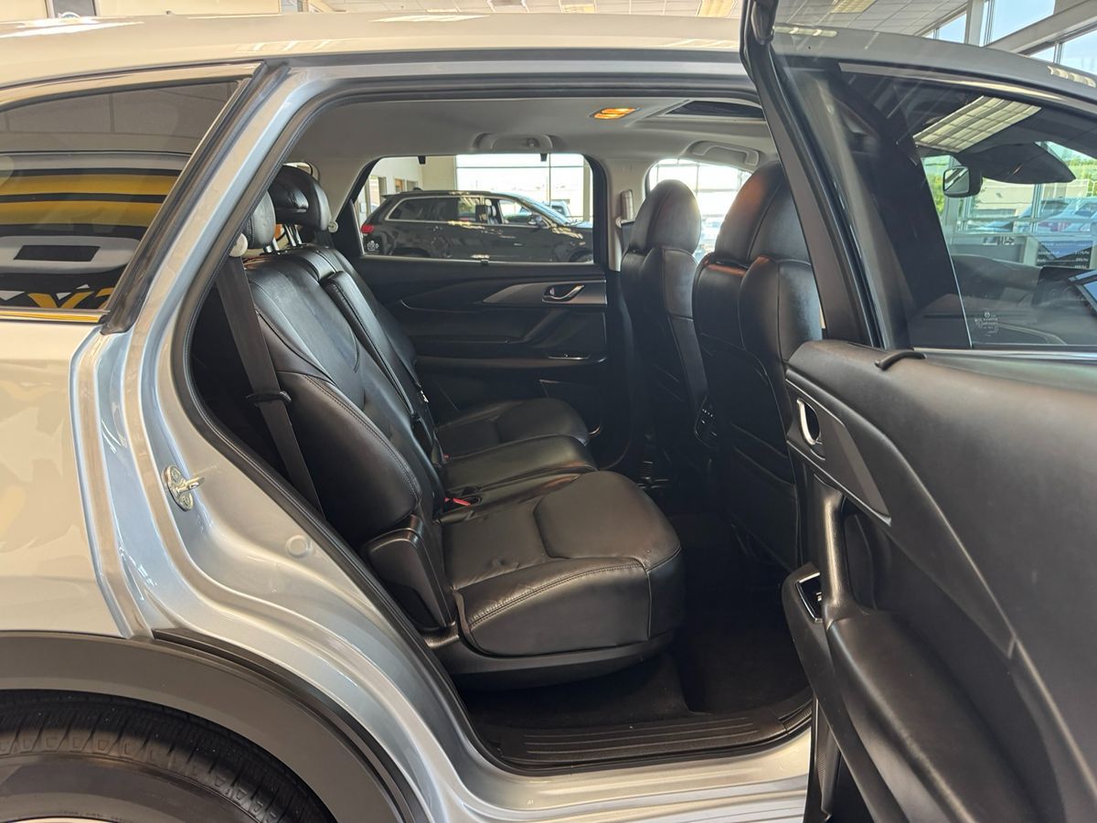 2017 Mazda CX-9 Touring photo 43
