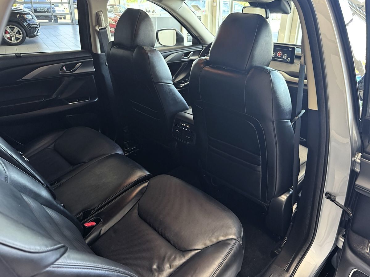 2017 Mazda CX-9 Touring photo 44