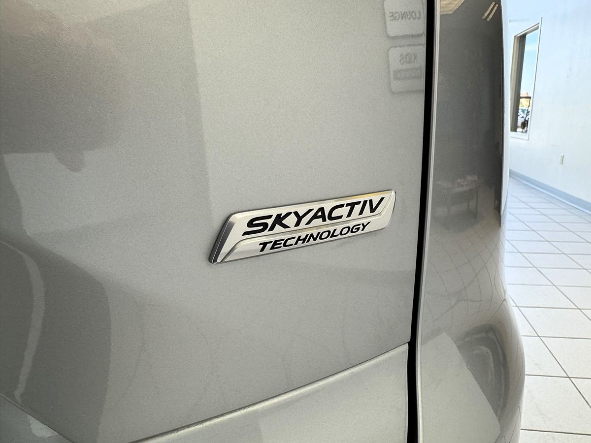 2017 Mazda CX-9 Touring photo 61