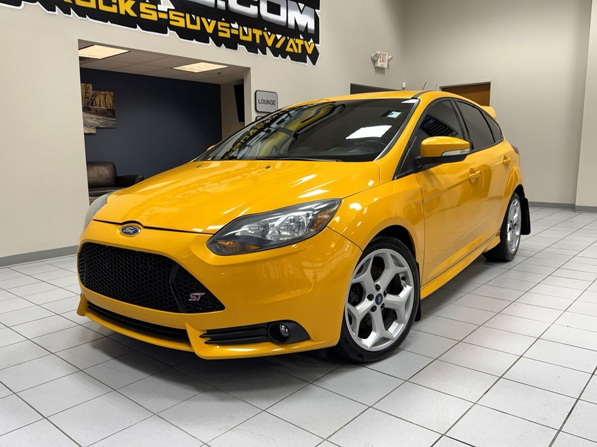 2013 Ford Focus ST photo 2