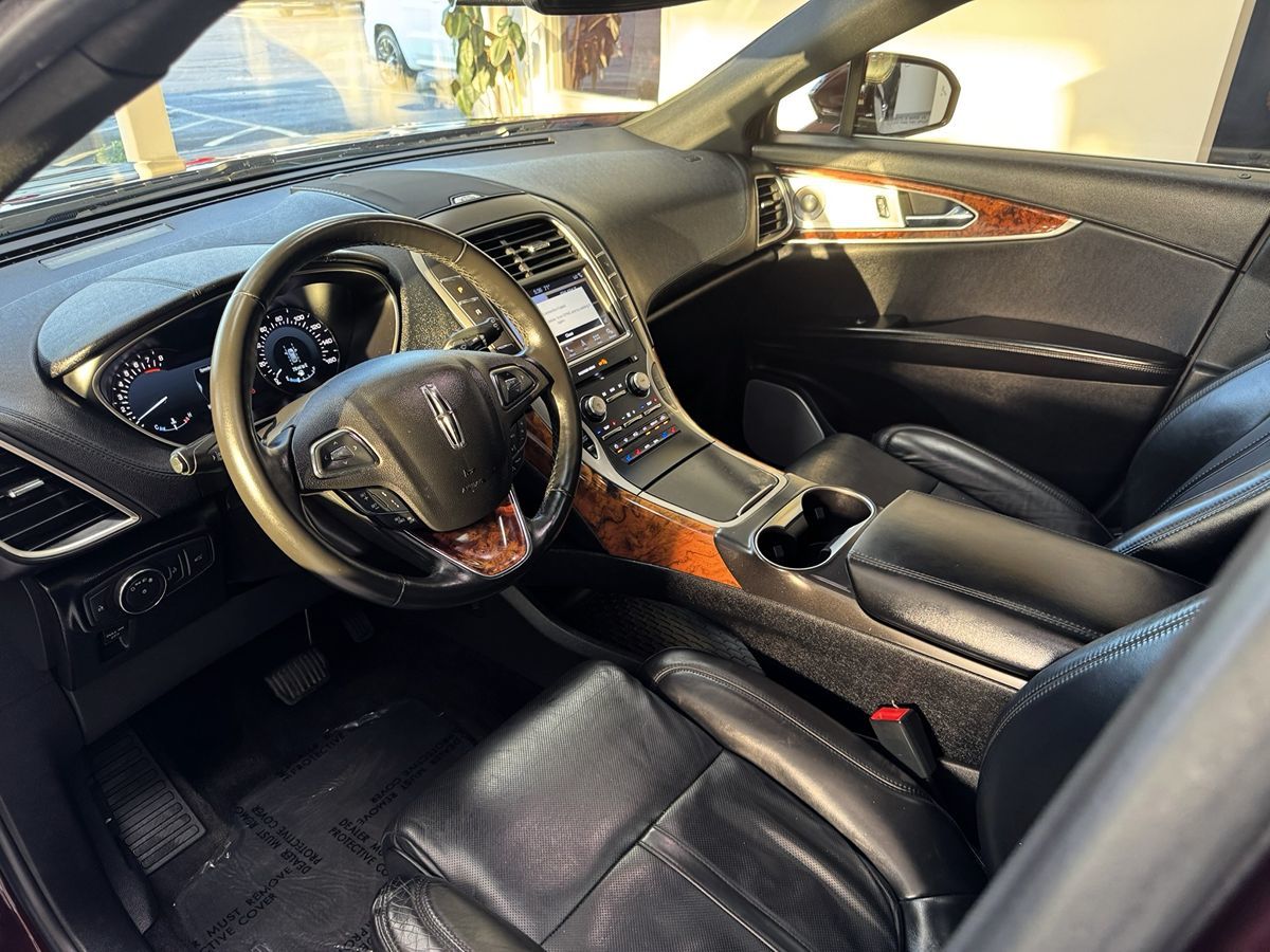 2017 Lincoln MKX Reserve photo 12
