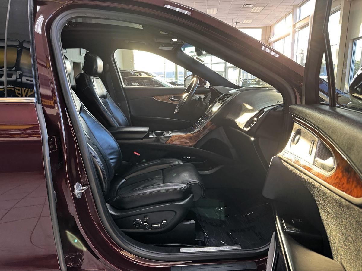 2017 Lincoln MKX Reserve photo 16