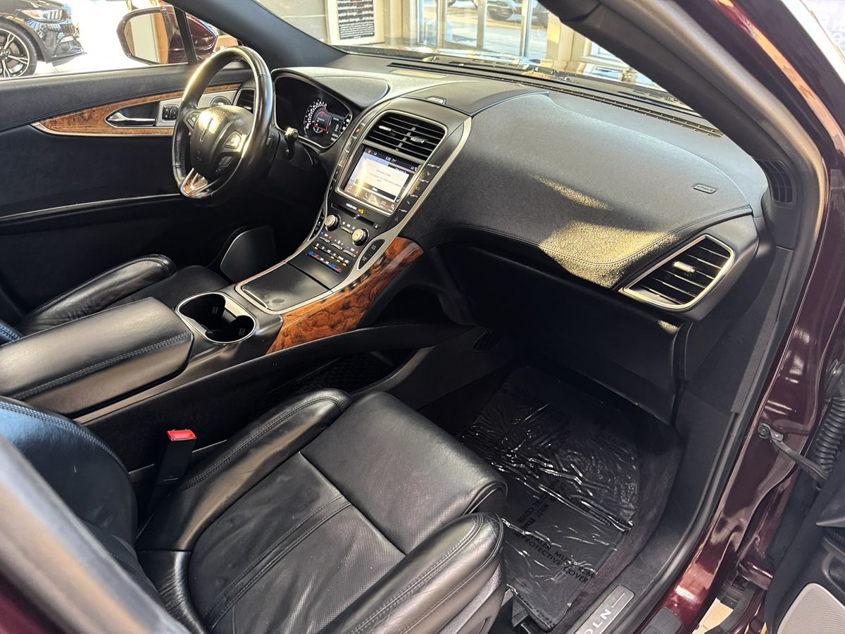 2017 Lincoln MKX Reserve photo 17