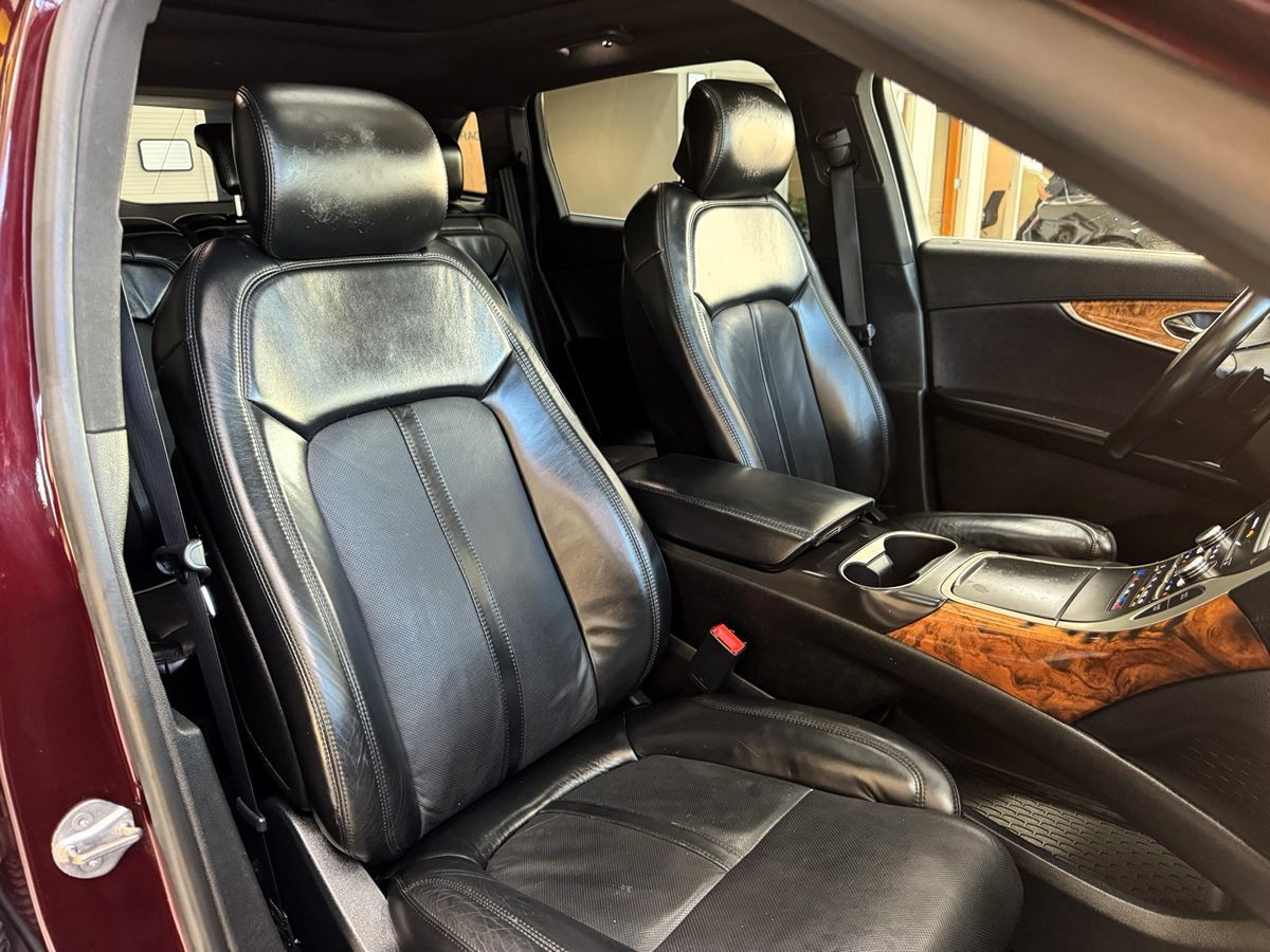 2017 Lincoln MKX Reserve photo 18