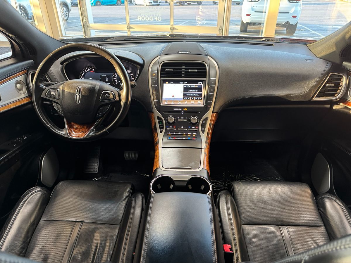 2017 Lincoln MKX Reserve photo 19