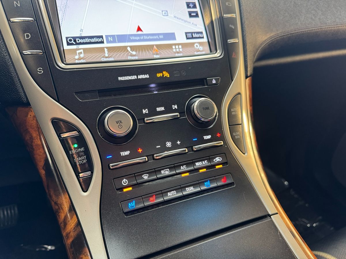 2017 Lincoln MKX Reserve photo 26