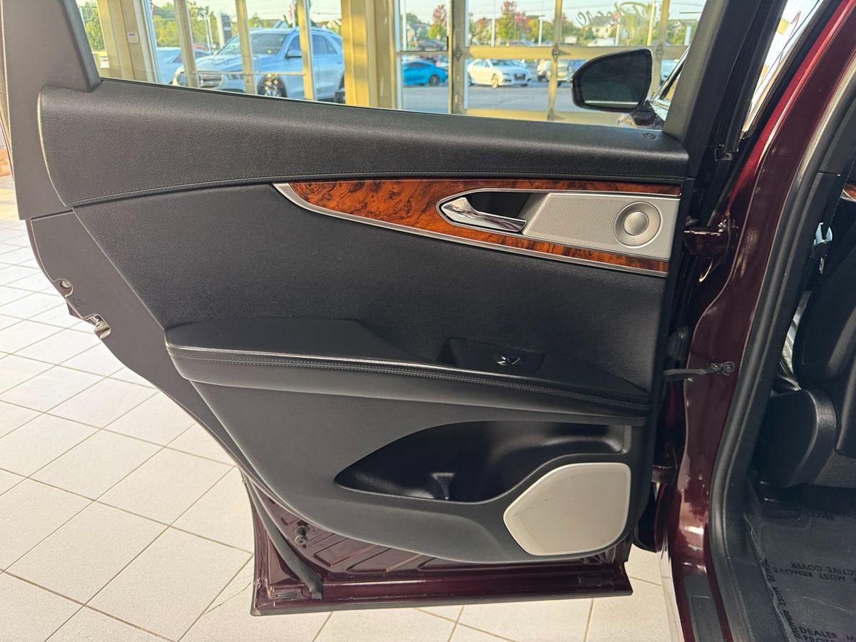 2017 Lincoln MKX Reserve photo 36