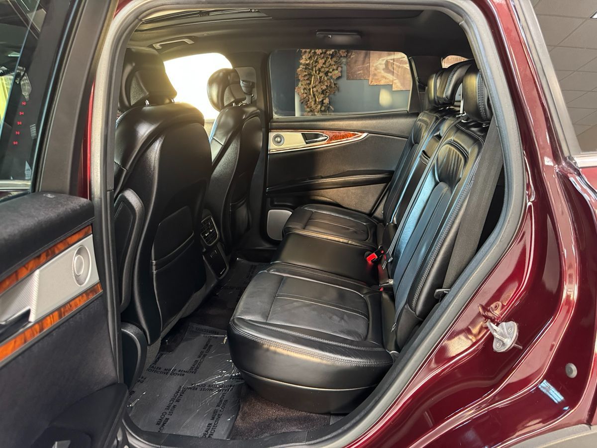 2017 Lincoln MKX Reserve photo 38