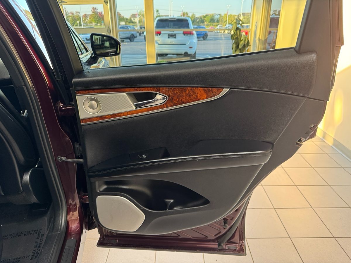 2017 Lincoln MKX Reserve photo 41