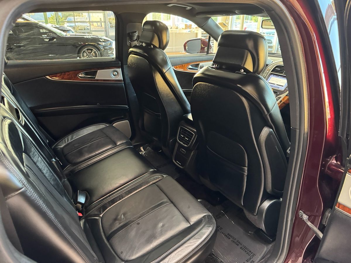 2017 Lincoln MKX Reserve photo 44