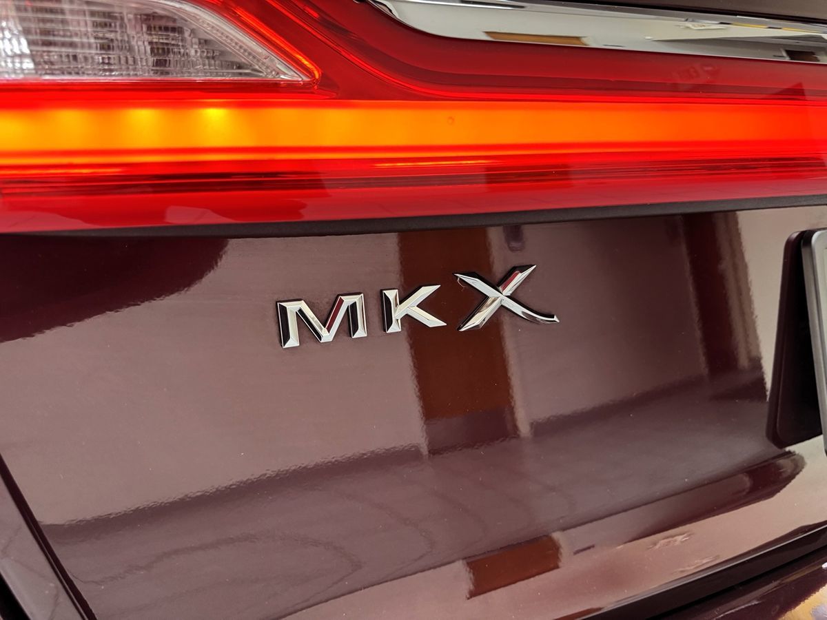 2017 Lincoln MKX Reserve photo 60