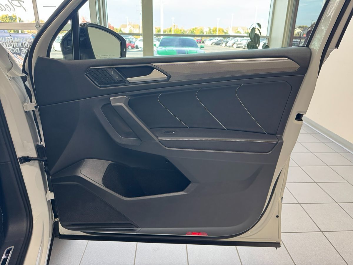 2022 Volkswagen Tiguan SE R-LINE BLACK - Photo 14
