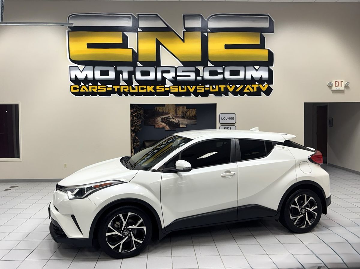 2018 Toyota C-HR XLE Premium photo 4