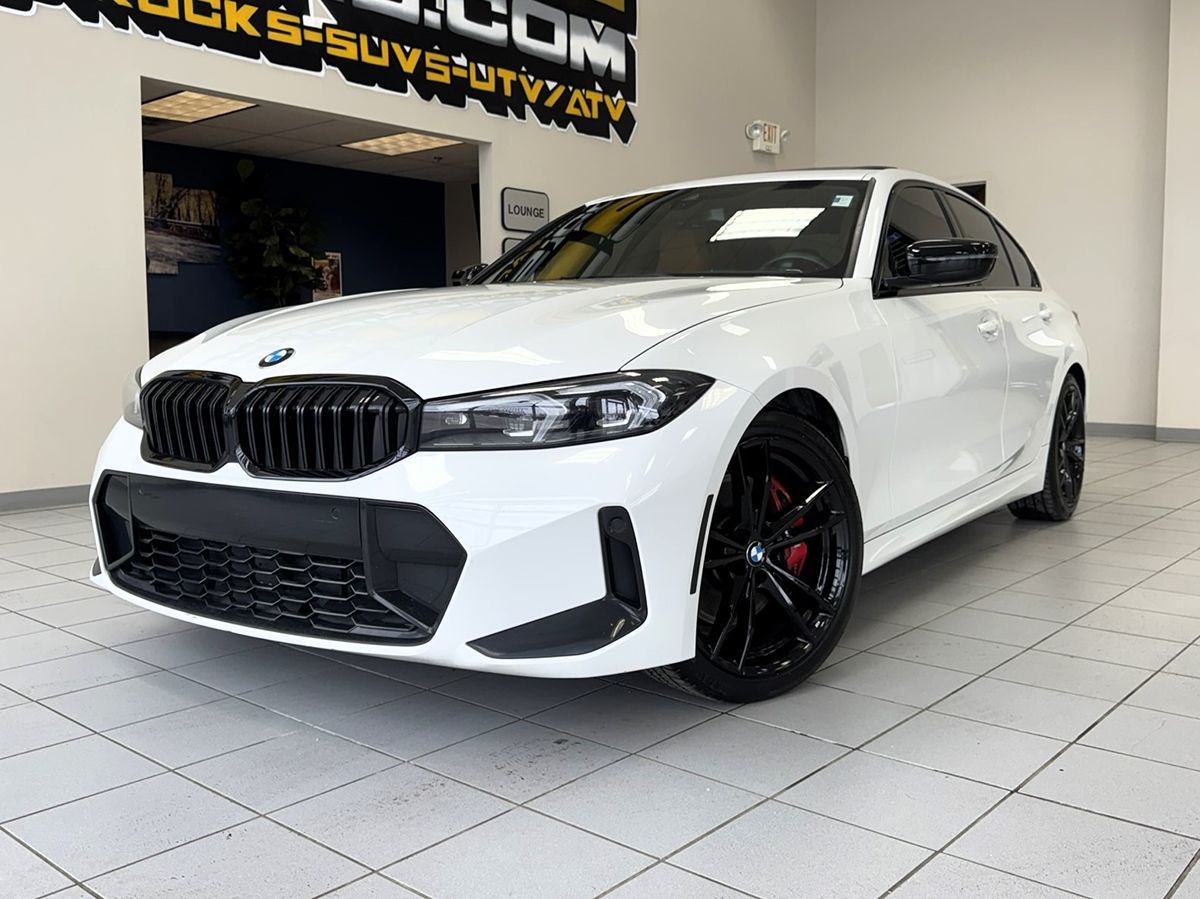 2023 BMW 3 Series 330i - Photo 2
