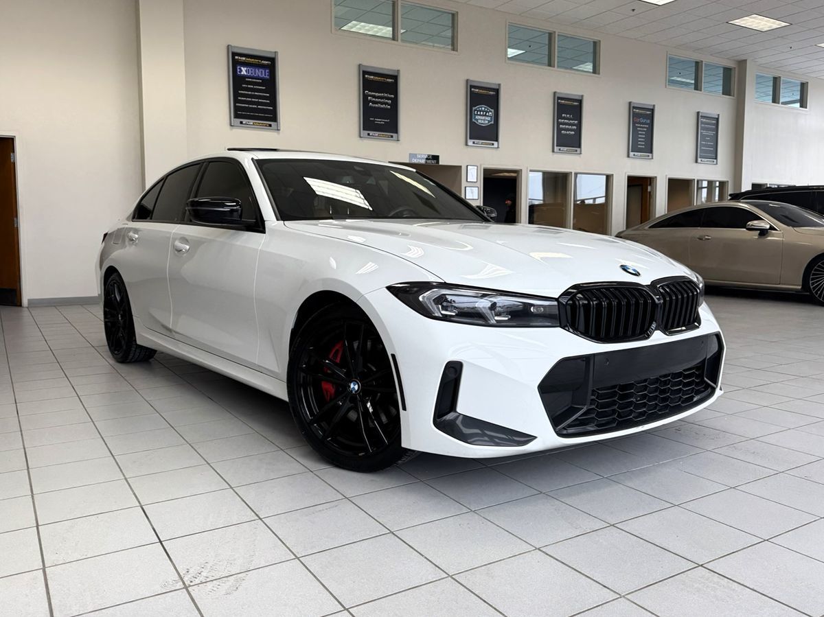 2023 BMW 3 Series 330i - Photo 10